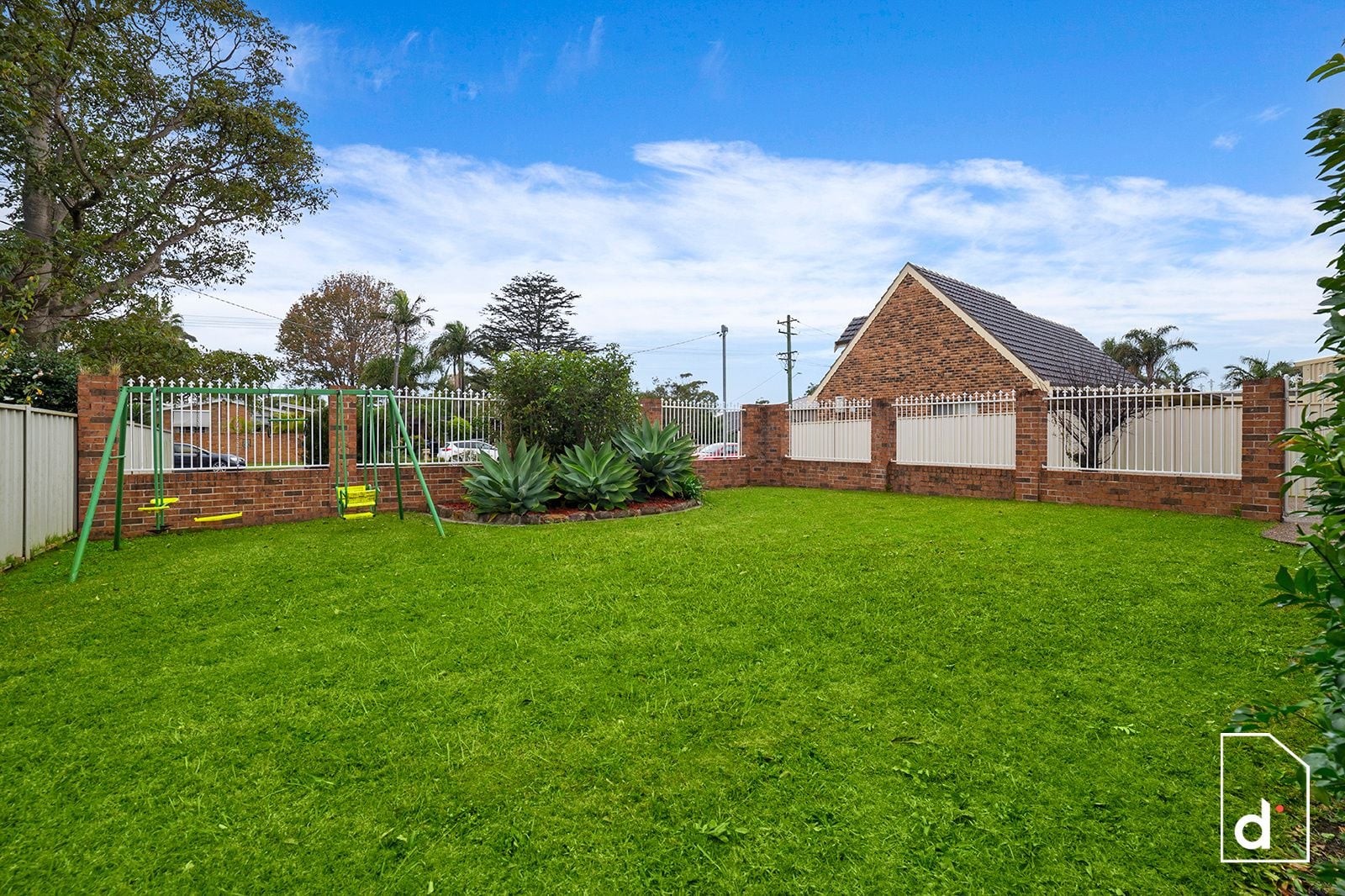 Sold property 1165000 for 20 Foothills Road Balgownie , NSW 2519