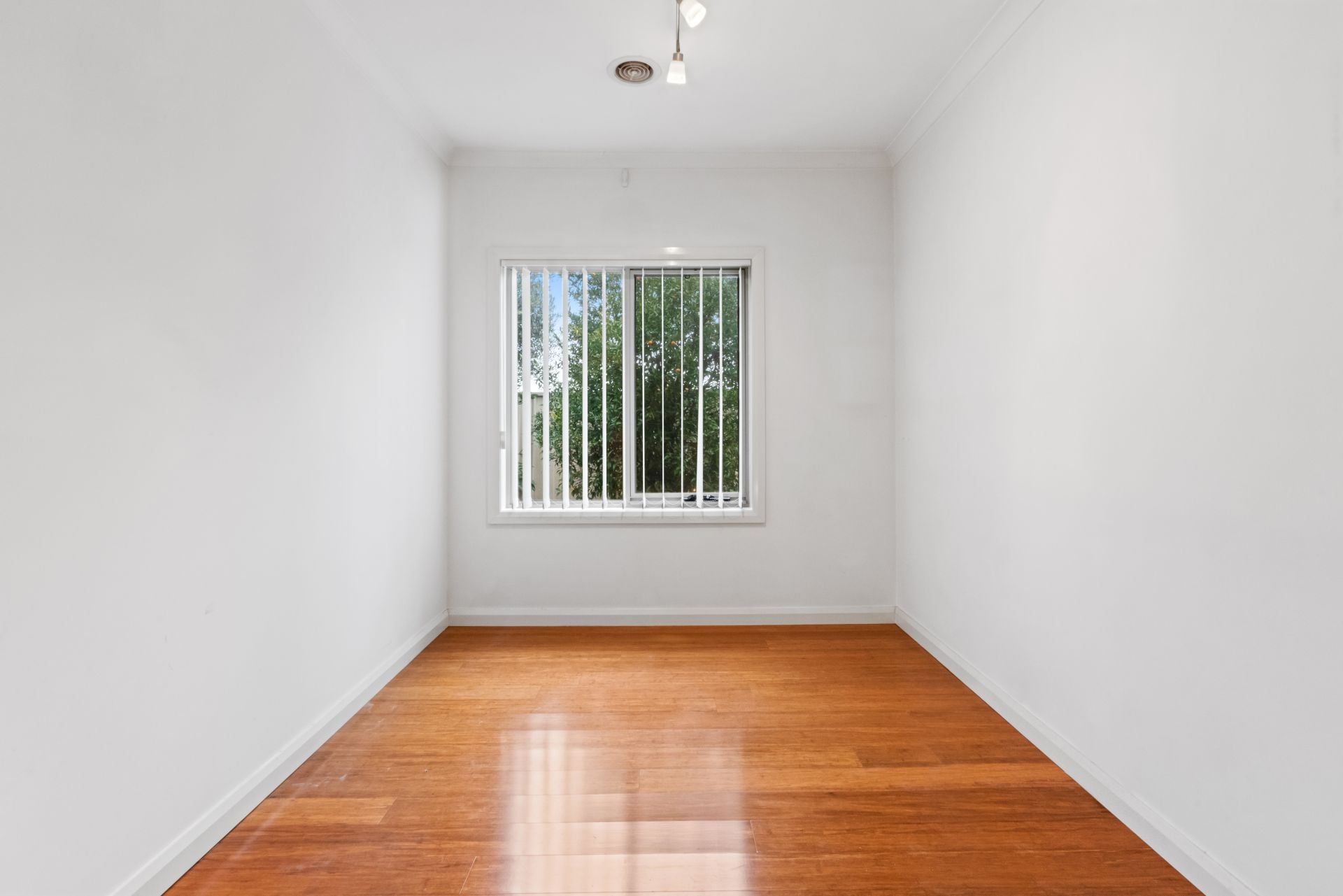 Outstanding Unit in Central Locale