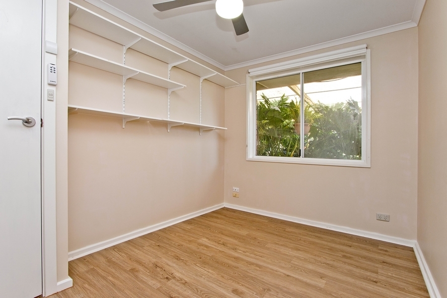 9 Queens Way Woodcroft 5162