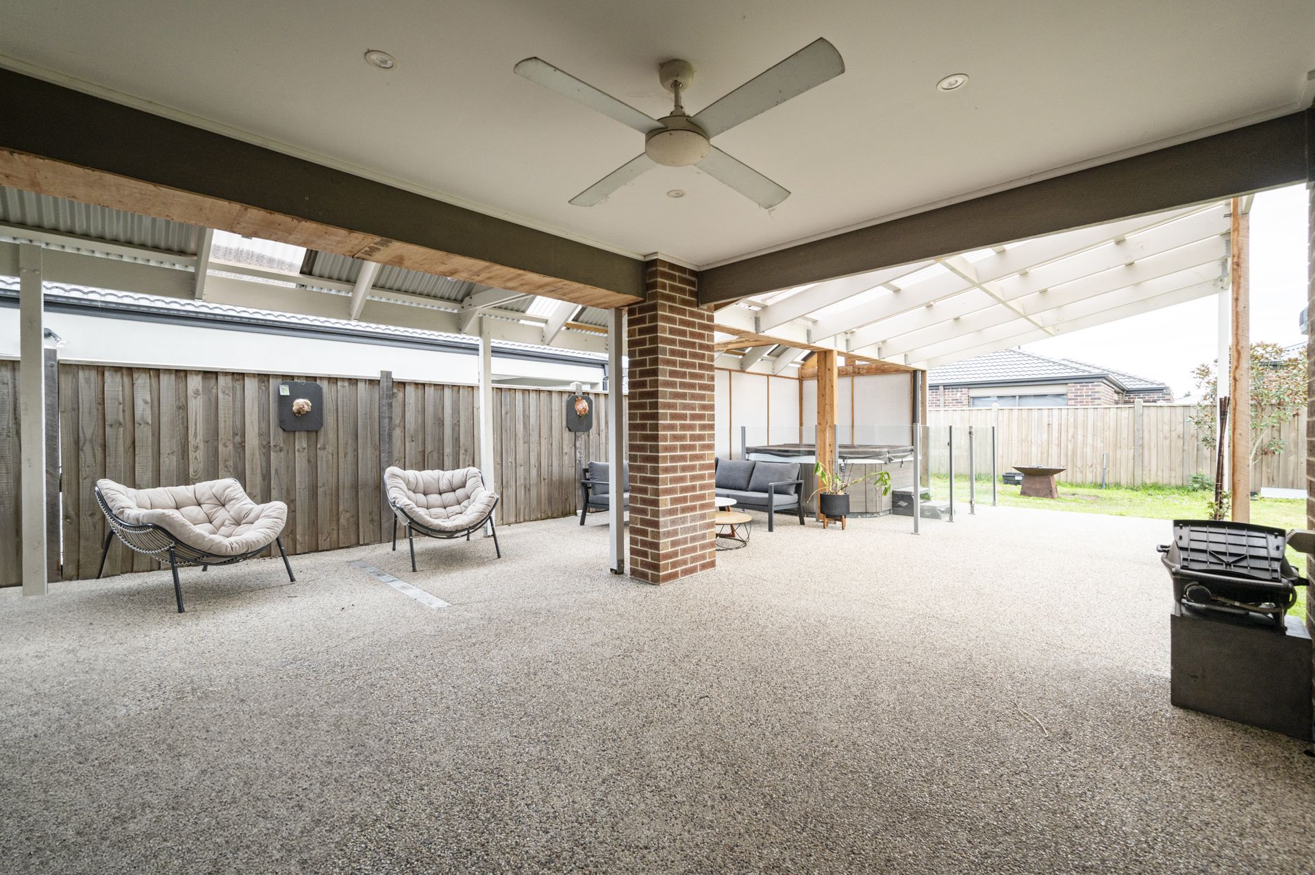 Perfectly located large four bedroom family home!