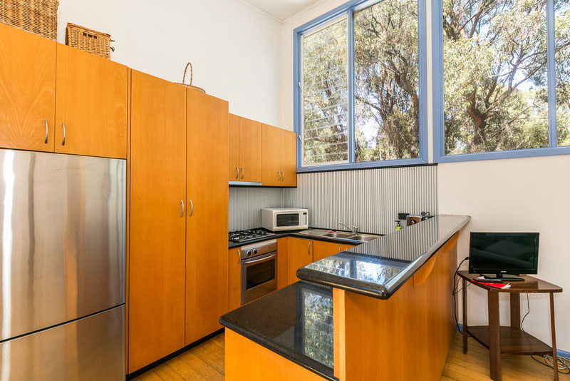 24 Aireys Street, Aireys Inlet, VIC, Aireys Inlet - Thumbnail 4