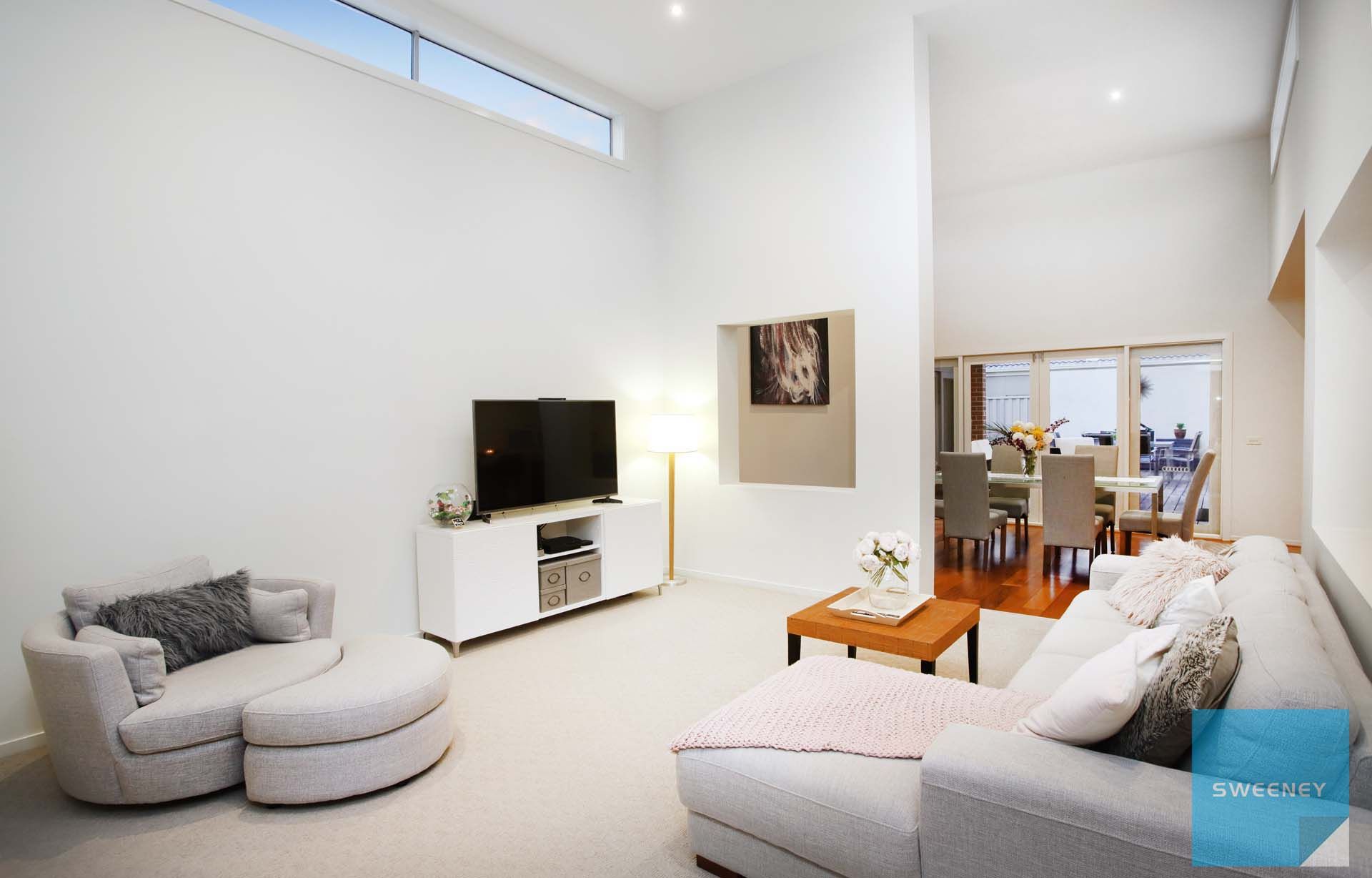 10 Glen Drouitt Drive, Caroline Springs - Thumbnail 7