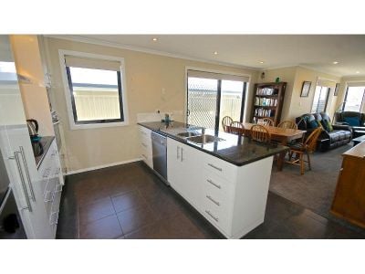 3/134 William Street, DEVONPORT, Devonport - Thumbnail 8