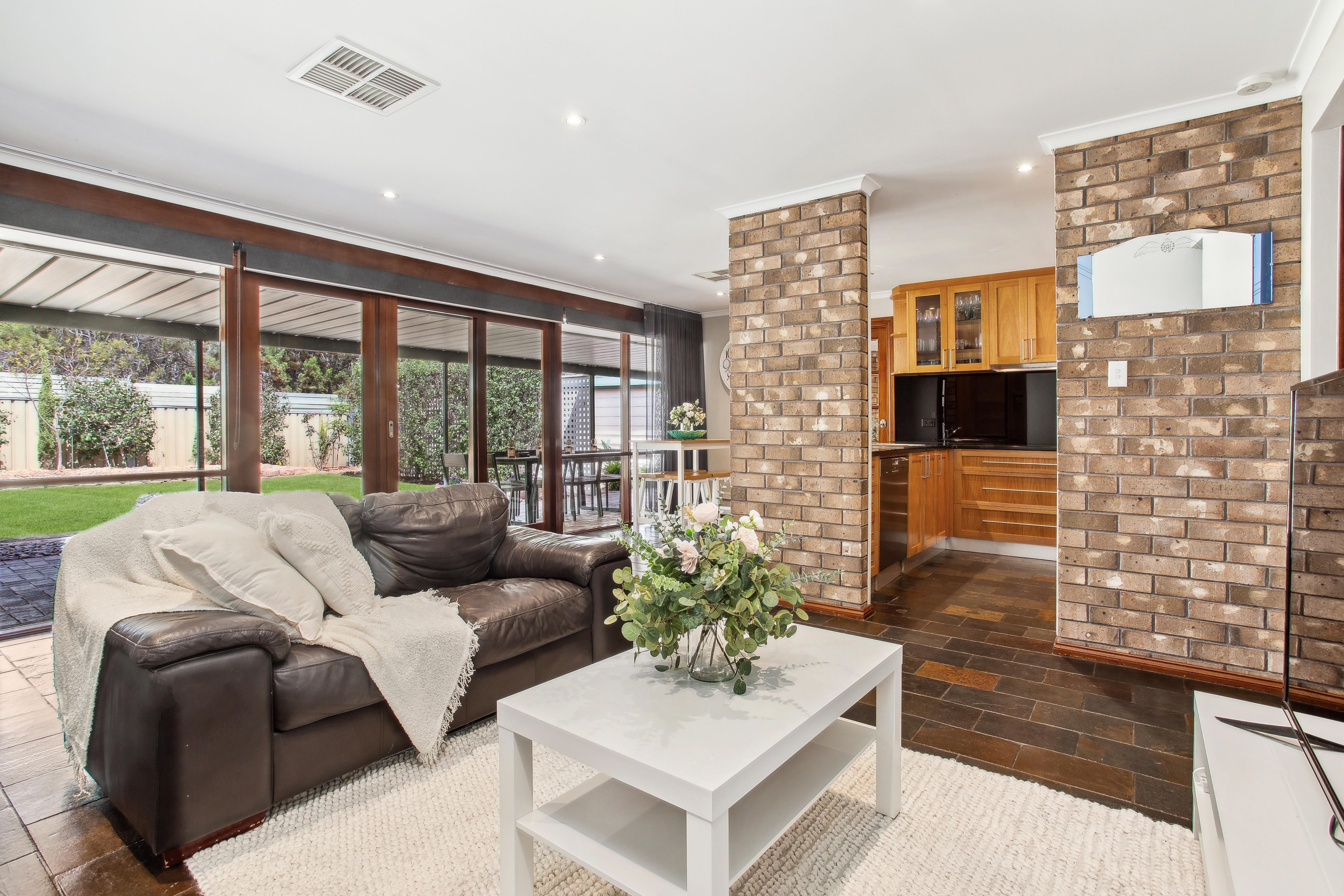 19 Wanbi Court Craigmore 5114
