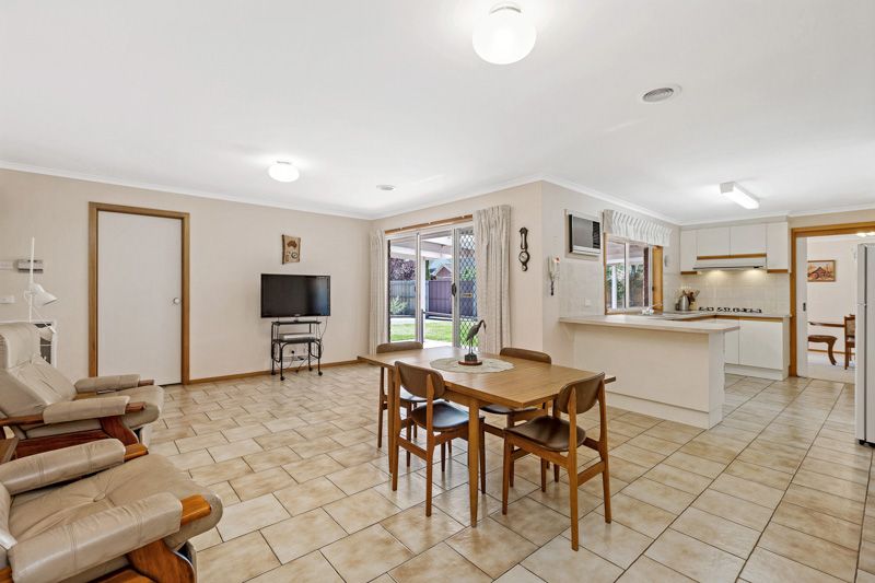 62 Tatman Drive, Altona Meadows - Thumbnail 5