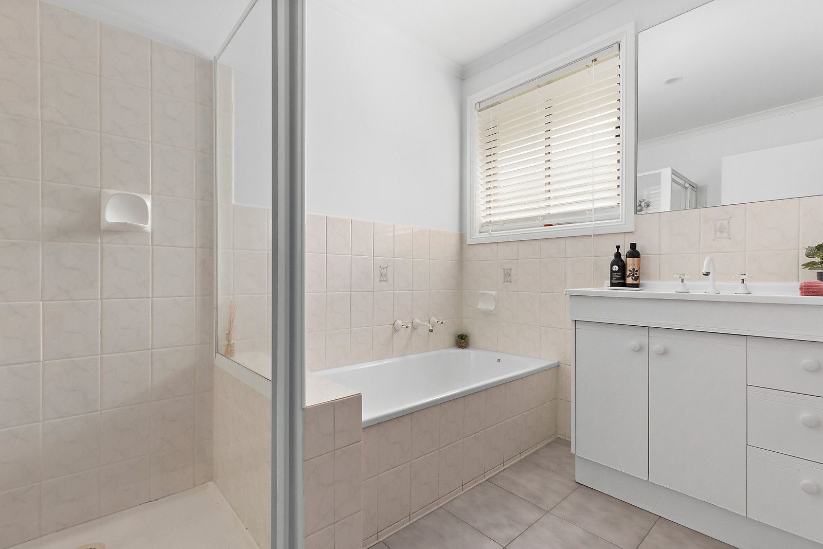 Tranquil Living in Prime Preston Location
