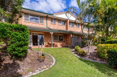 Burleigh Waters 39/2 Cassowary Drive