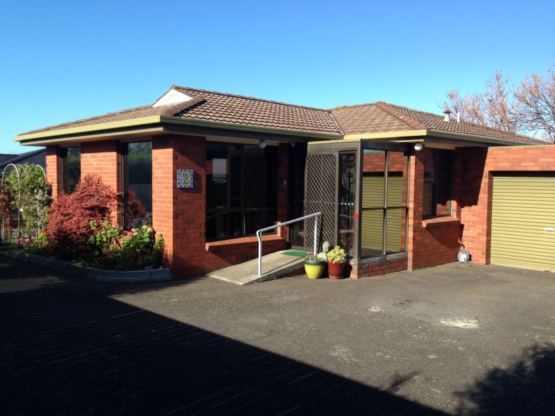 2/49 Percy Street, Devonport, Devonport - Thumbnail 2