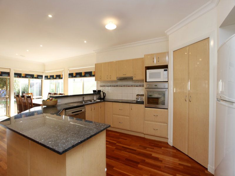 8 Earls Court, Point Cook - Thumbnail 6