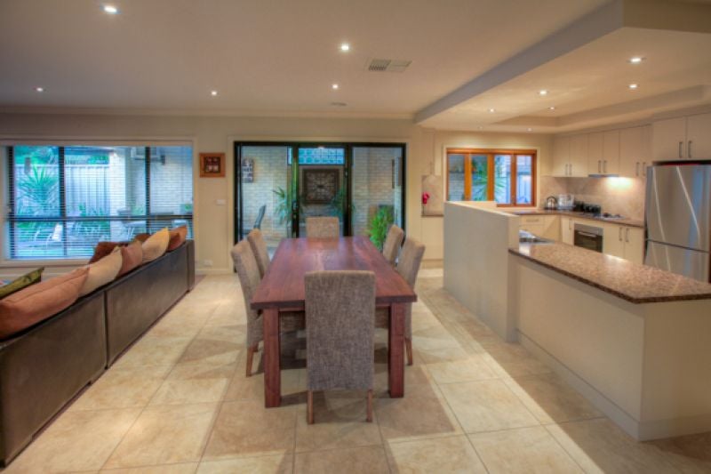 10 Chamberlain Court Albury NSW, Albury - Thumbnail 2
