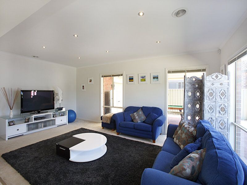 12 Brampton Close, Point Cook - Thumbnail 5