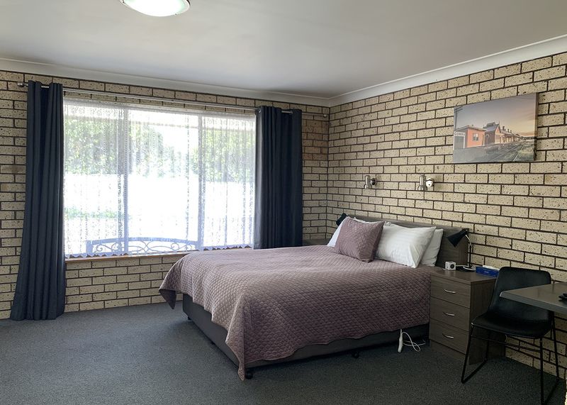 Manenti Quinlan & Associates Motel For Sale, MOTEL FOR SALE CENTRAL