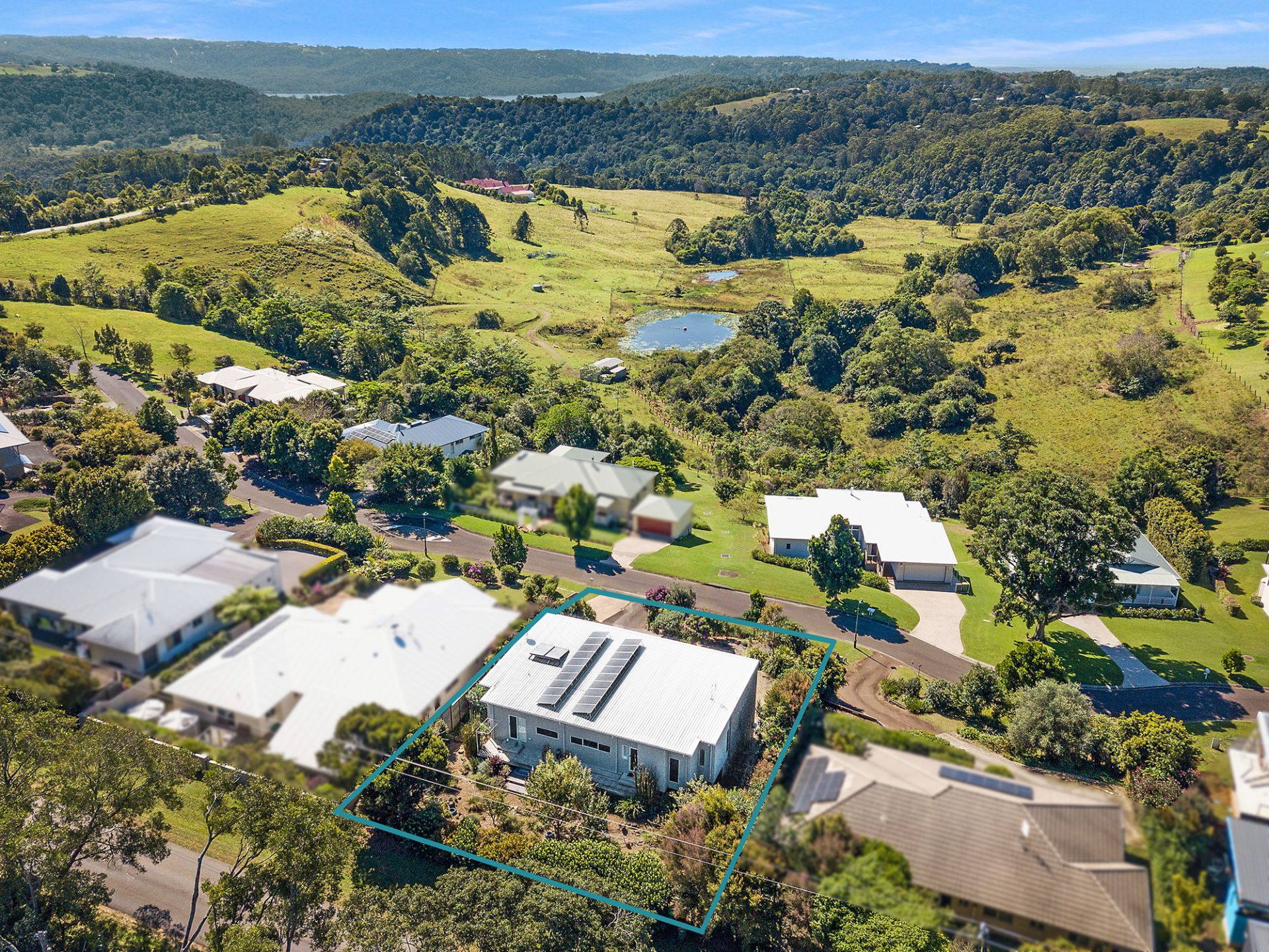 22 Lorikeet Lane MALENY QLD, Maleny - Thumbnail 2