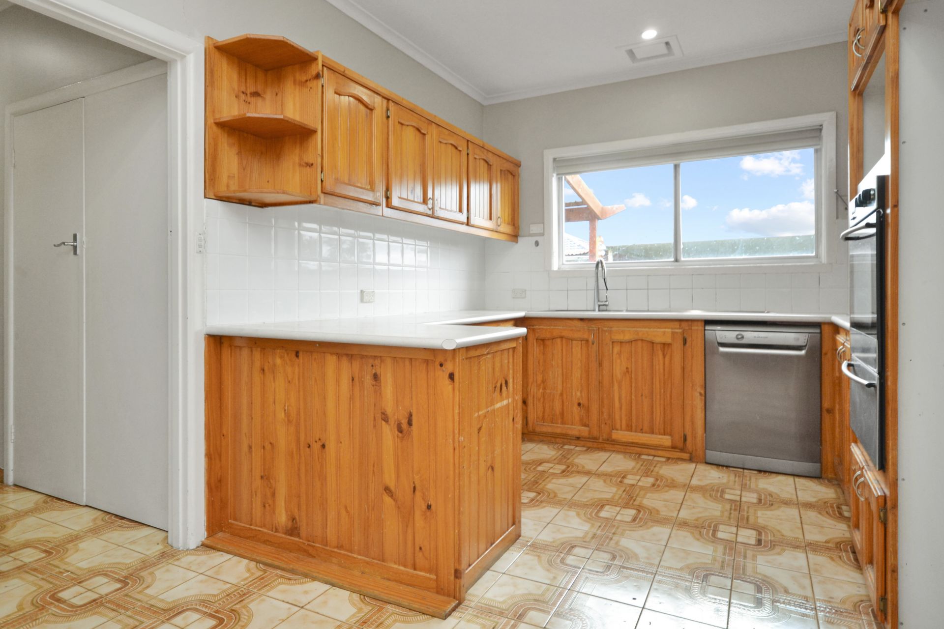 CHARMING THREE BEDROOM HOME!