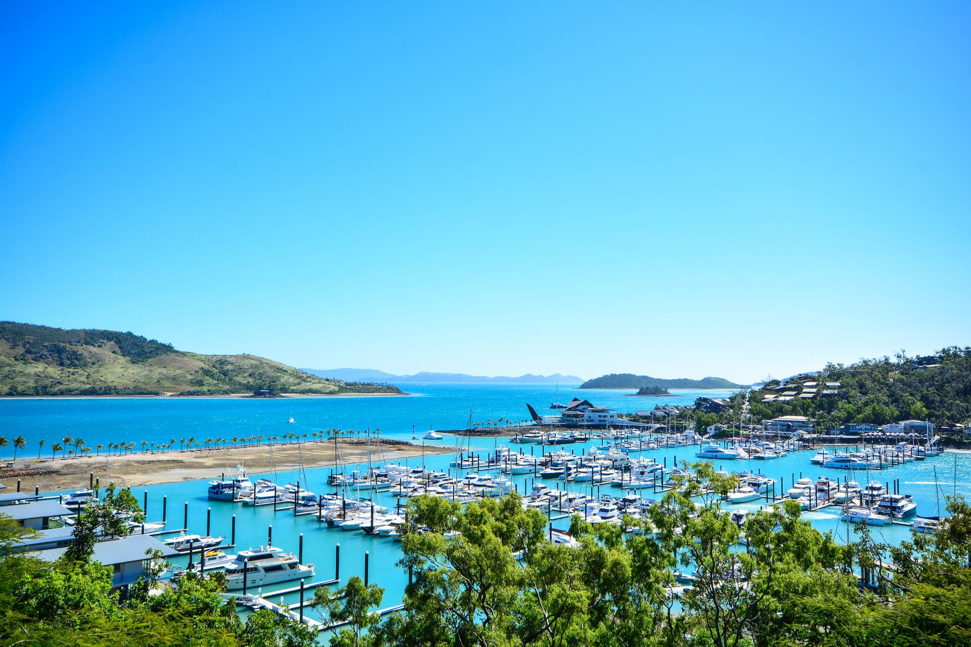 Alang Alang/14 Marina Terrace, Hamilton Island Hamilton Island Real