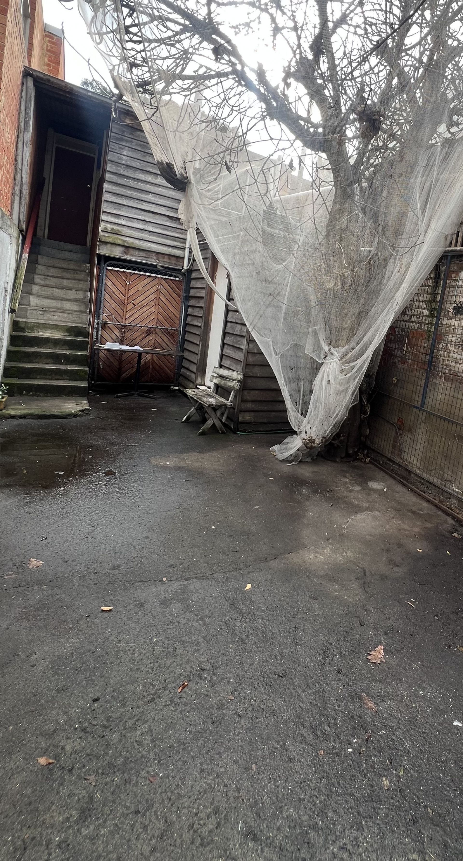Spacious Upstairs Apartment in the Heart of Fitzroy