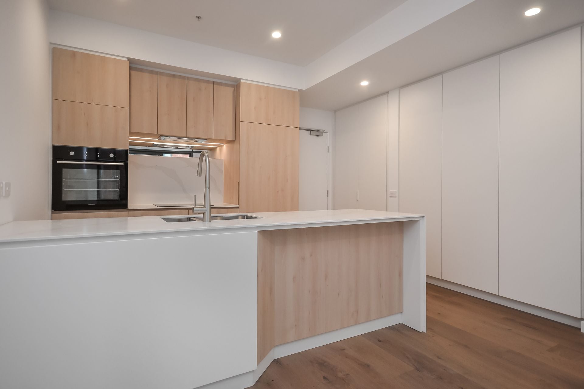 PREMIUM APARTMENT LIVING