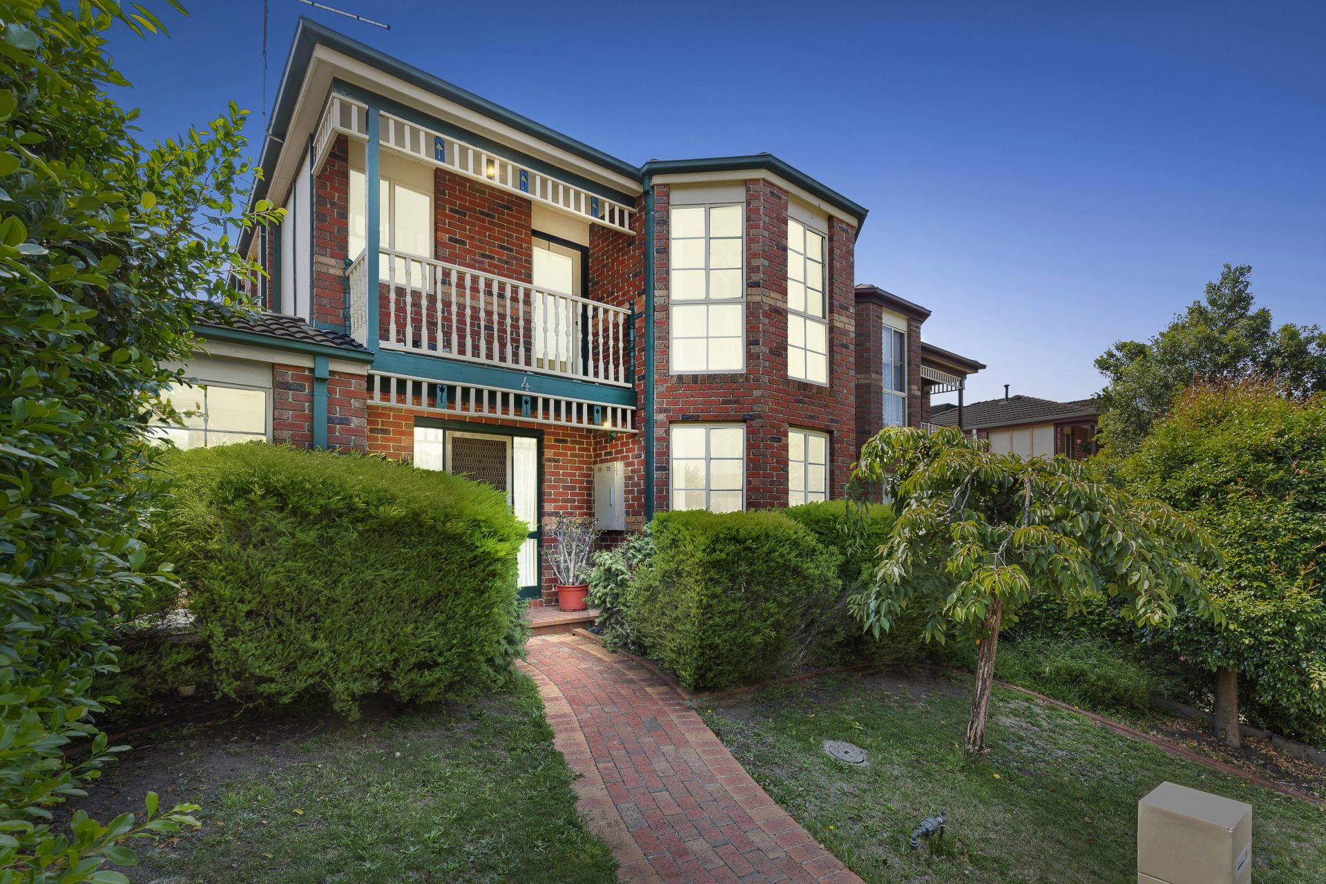 Park-Fronted & Value-Packed