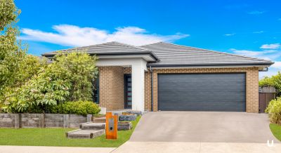 Colebee, 9 Brookwater Circuit