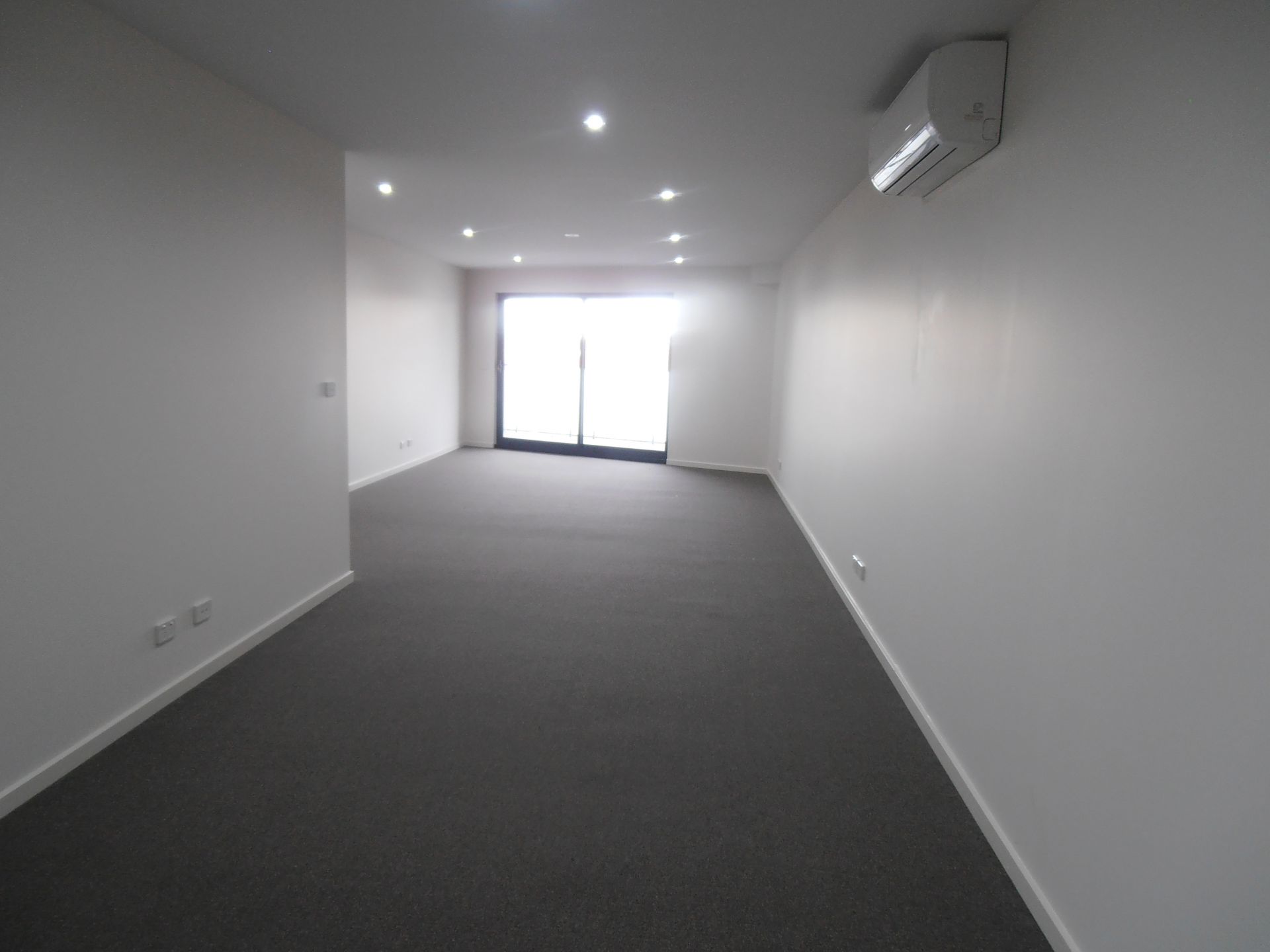 ATTRACTIVE OFFICE WITH EXPOSURE!