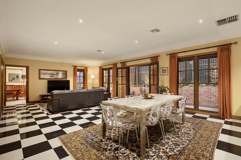 15A Hawthorn Glen, Hawthorn - Thumbnail 3