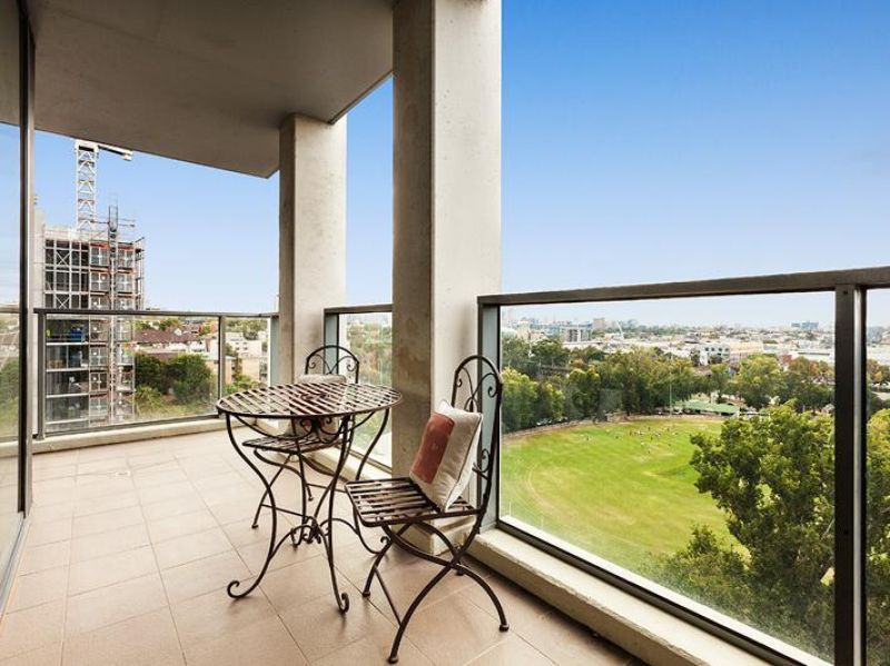 1205/50 Claremont Street, South Yarra - Thumbnail 2