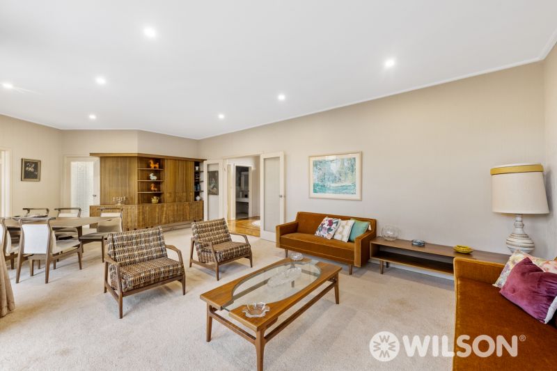 2 Wimbledon Court ST KILDA EAST VIC, St Kilda East - Thumbnail 3