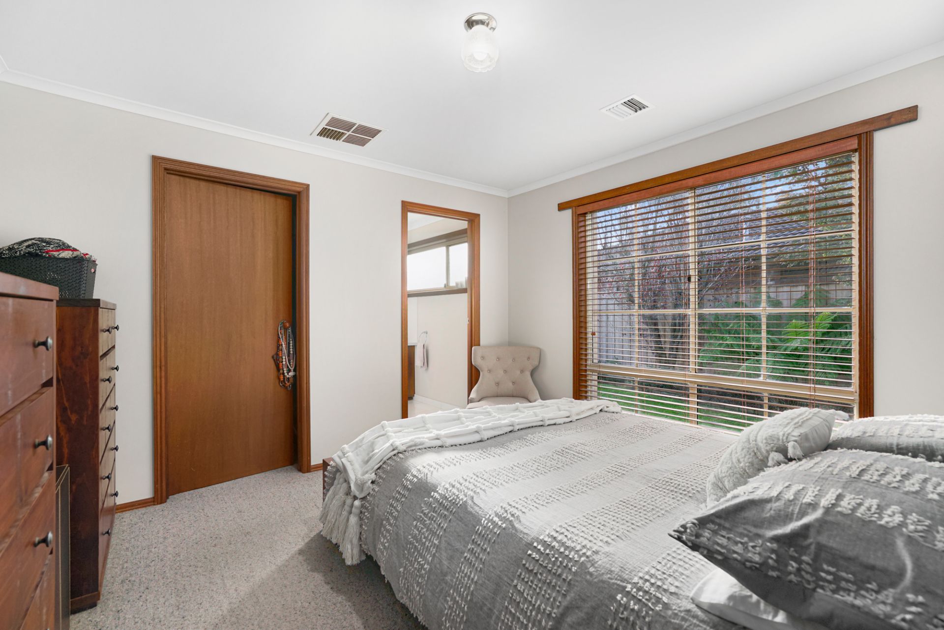 18 Hume Crescent Alfredton VIC, Alfredton - Thumbnail 7