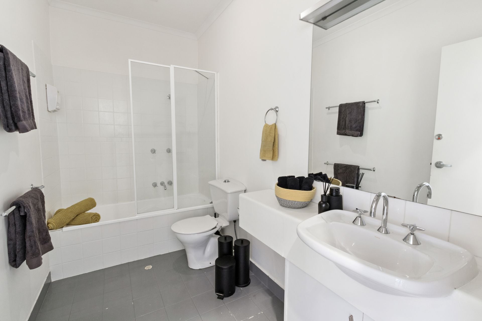 Short Term Tenancy on Offer- 6 months