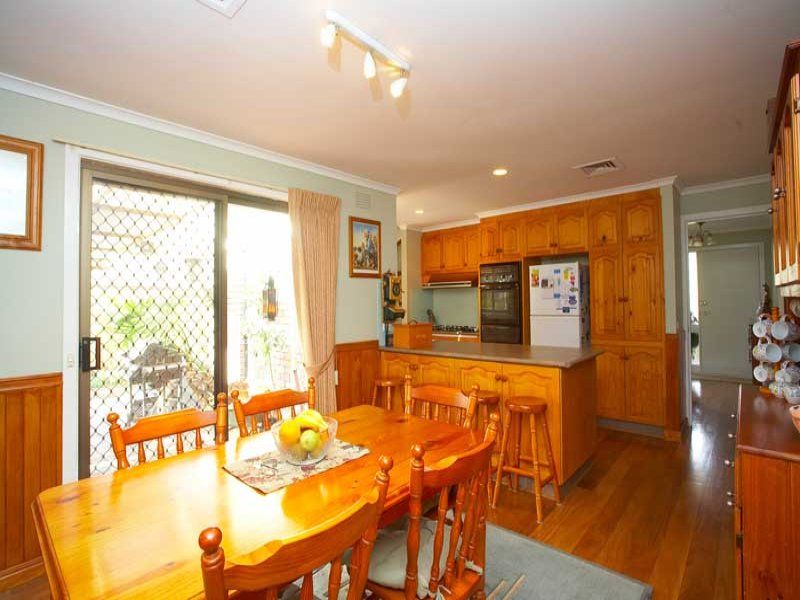 7 Kurrajong Drive, Altona Meadows - Thumbnail 5