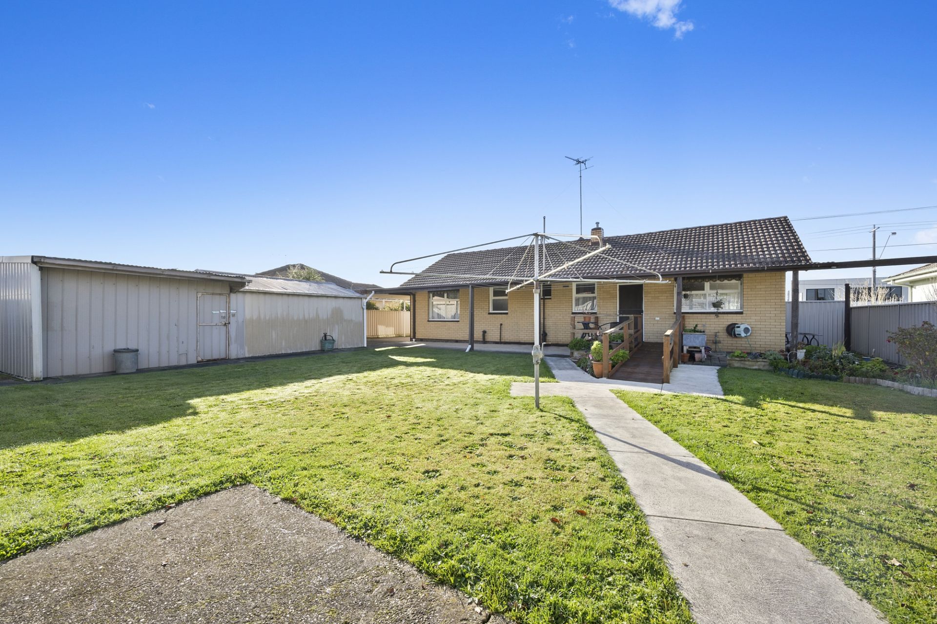 317 Dowling Street, Wendouree, Wendouree - Thumbnail 2