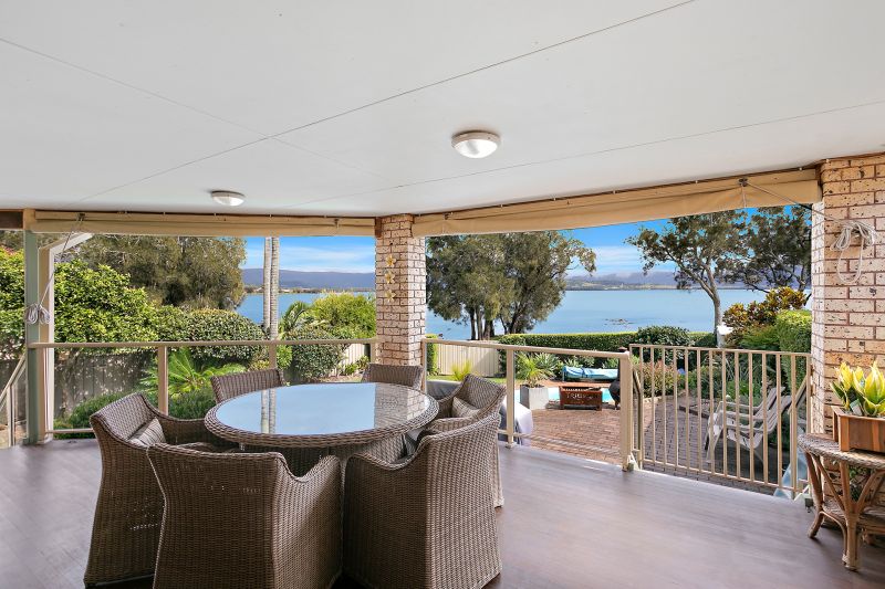 Smile Elite Real Estate For Sale 35 The Esplanade Oak Flats , NSW