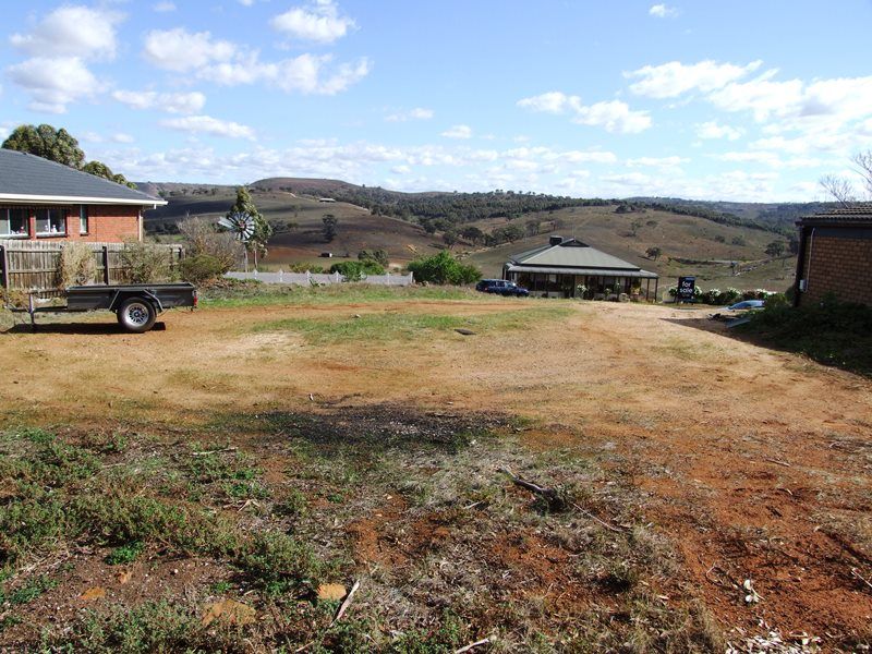 144 Underbank Boulevard, Bacchus Marsh - Thumbnail 3