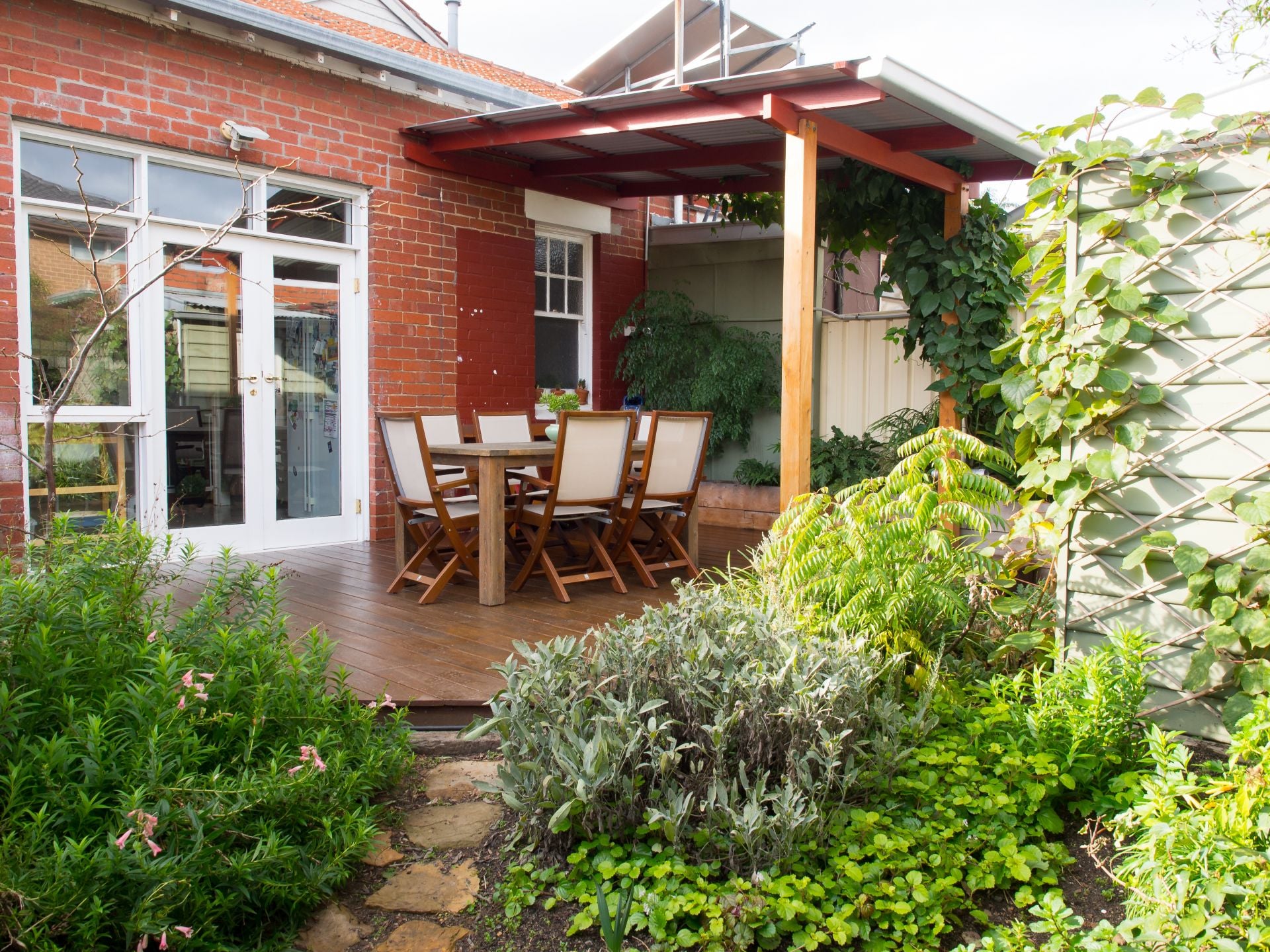 SUPERBLY SITUATED FOR SUPERB LIVING