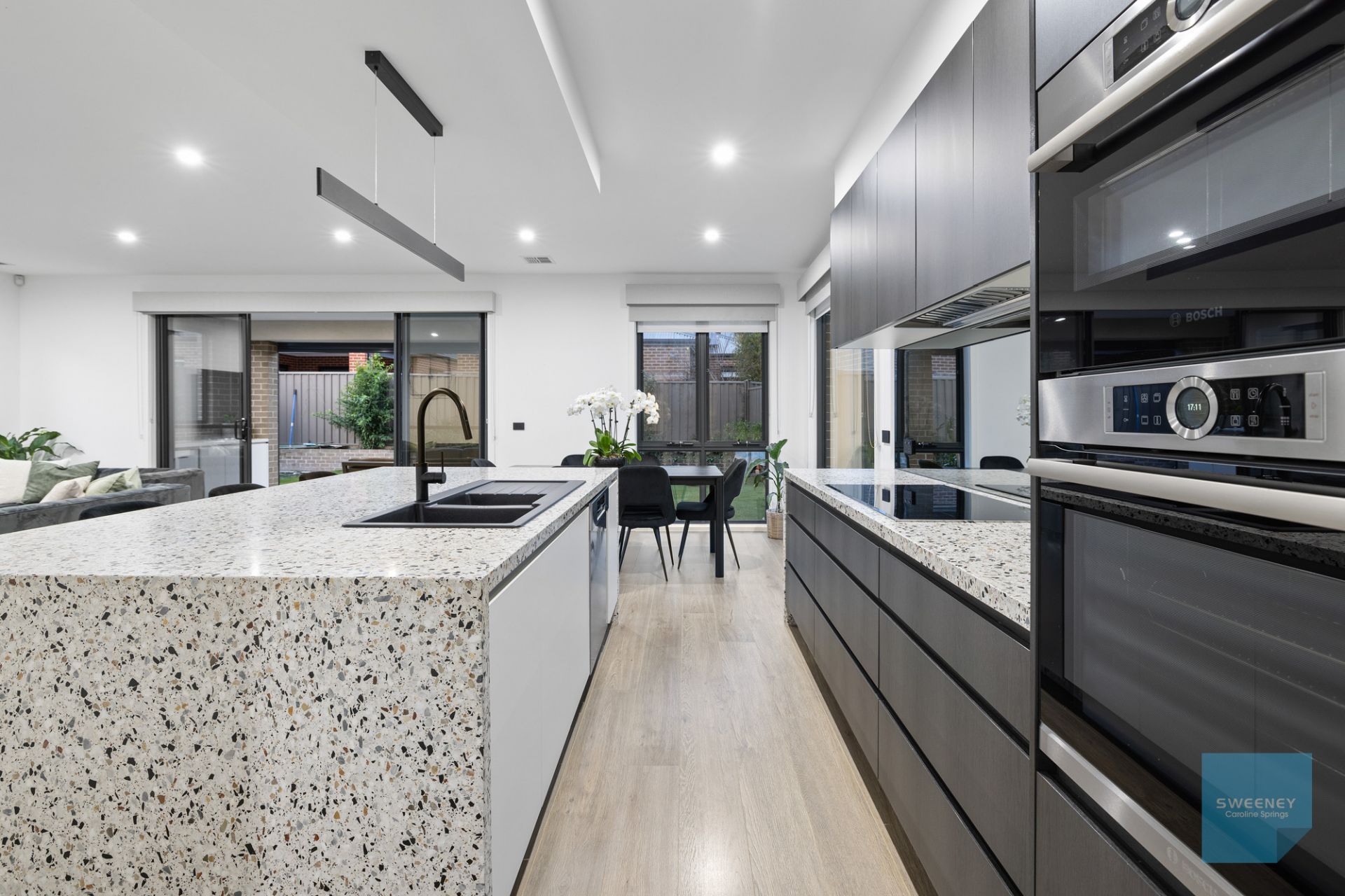 26 Legrange Crescent, Fraser Rise - Thumbnail 8