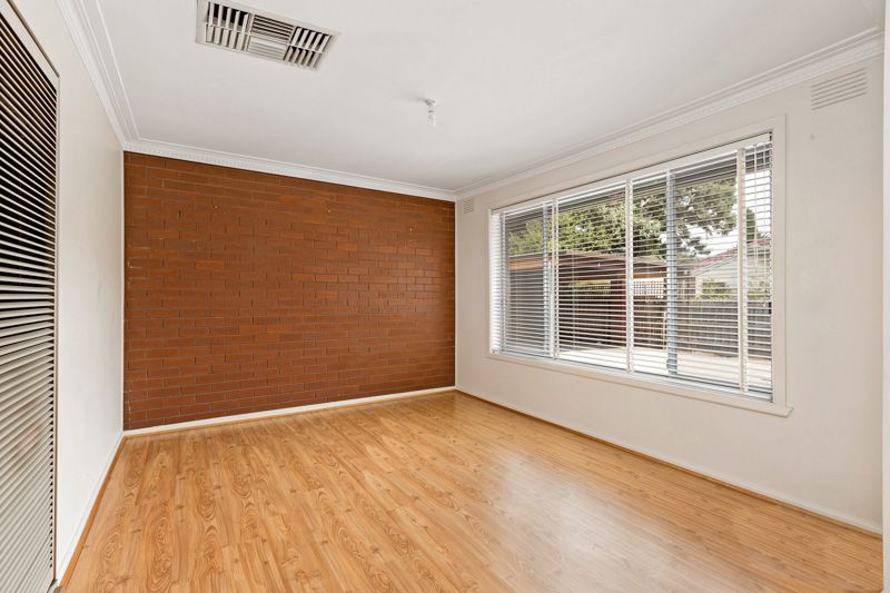 1/147 Essex Street, West Footscray - Thumbnail 4