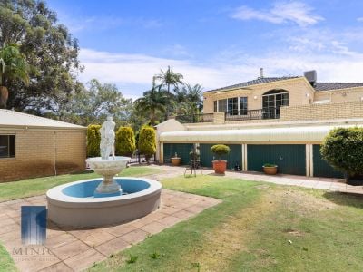 404 Lesmurdie Road, Lesmurdie