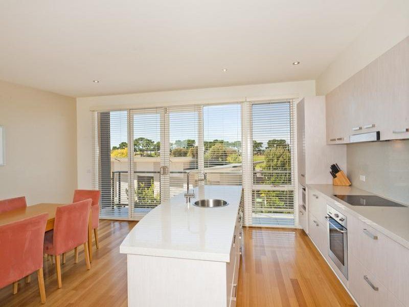 11/110 Tomara Drive BARWON HEADS VIC, Barwon Heads - Thumbnail 2