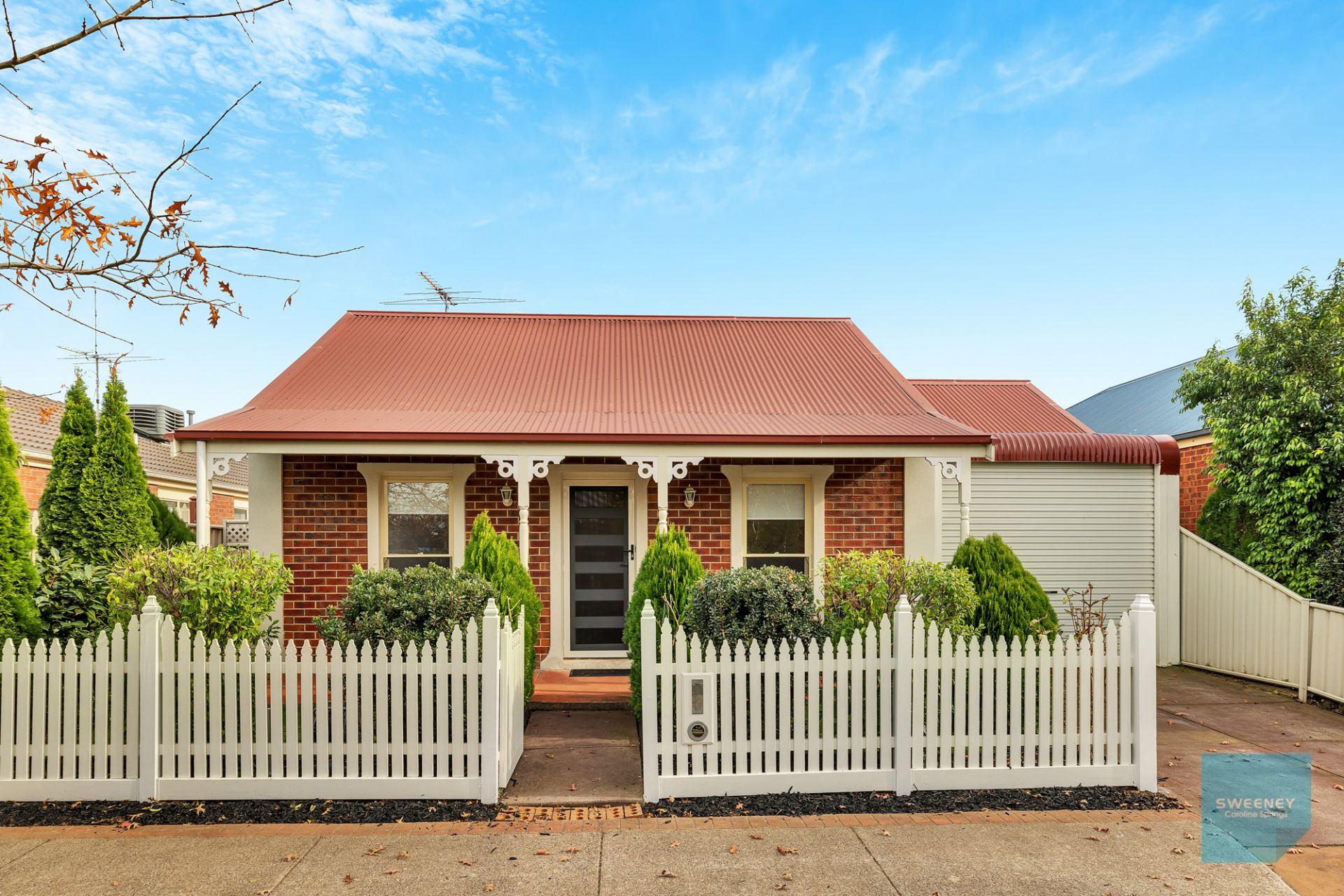 12 Smethwick Green, Caroline Springs - Thumbnail 2