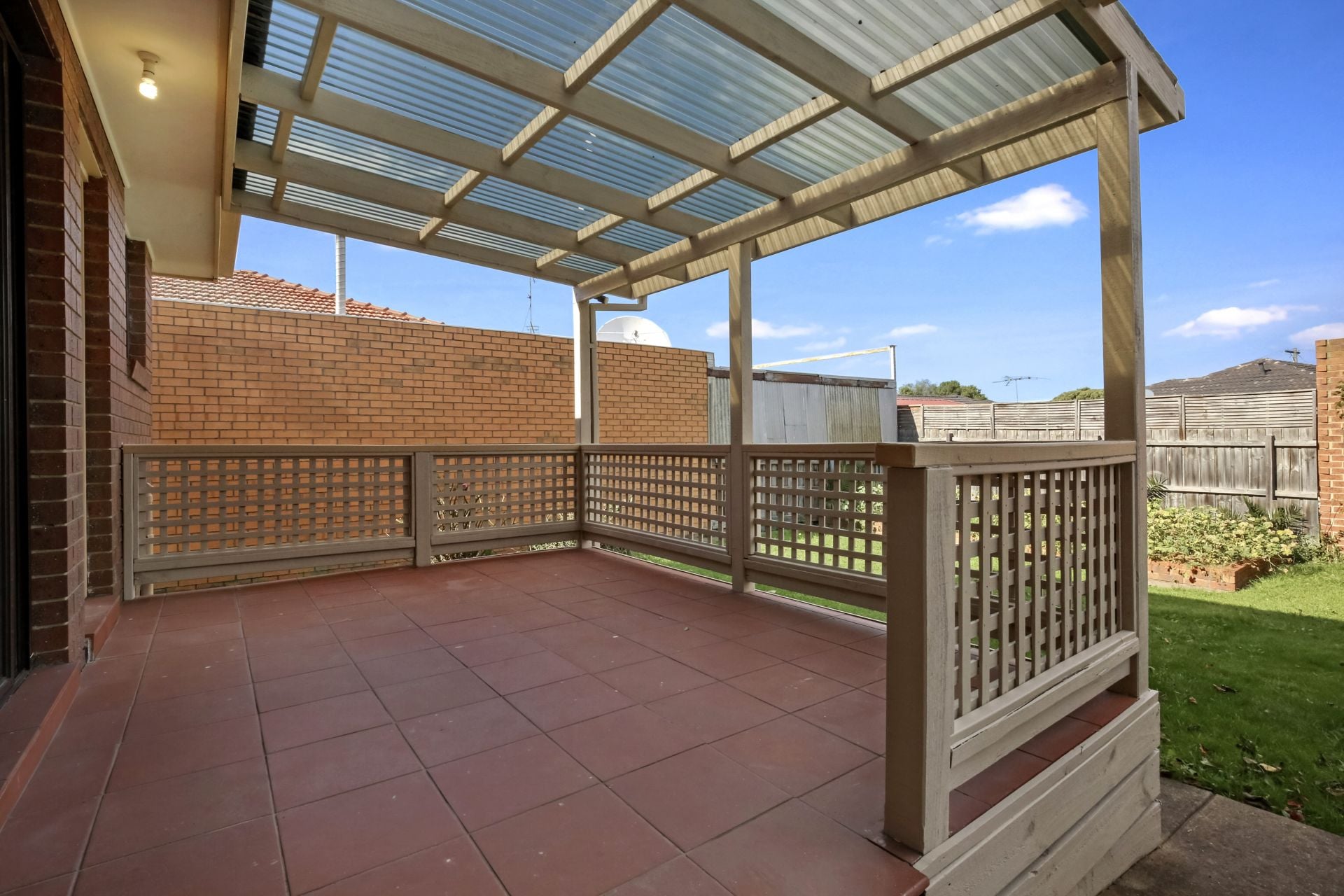 NEWLY RENOVATED IN IMPECCABLE CONDITION