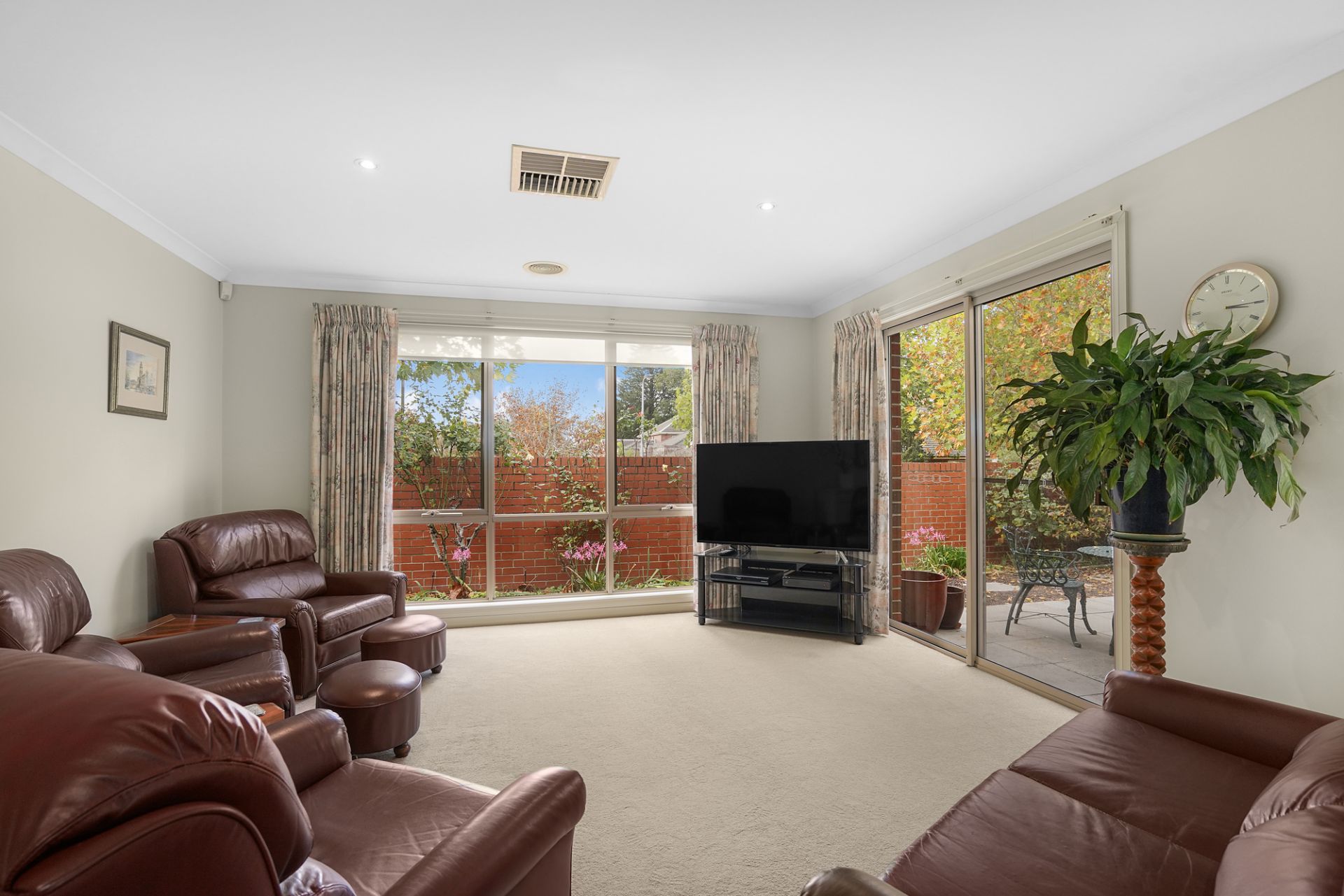 5 St Michaels Place, Lake Gardens, Lake Gardens - Thumbnail 7