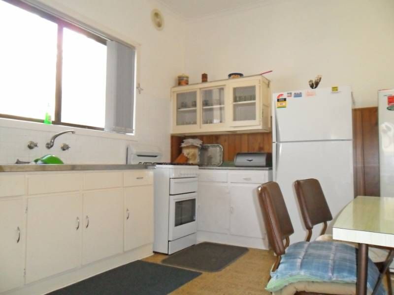 239 Essex Street, West Footscray - Thumbnail 5