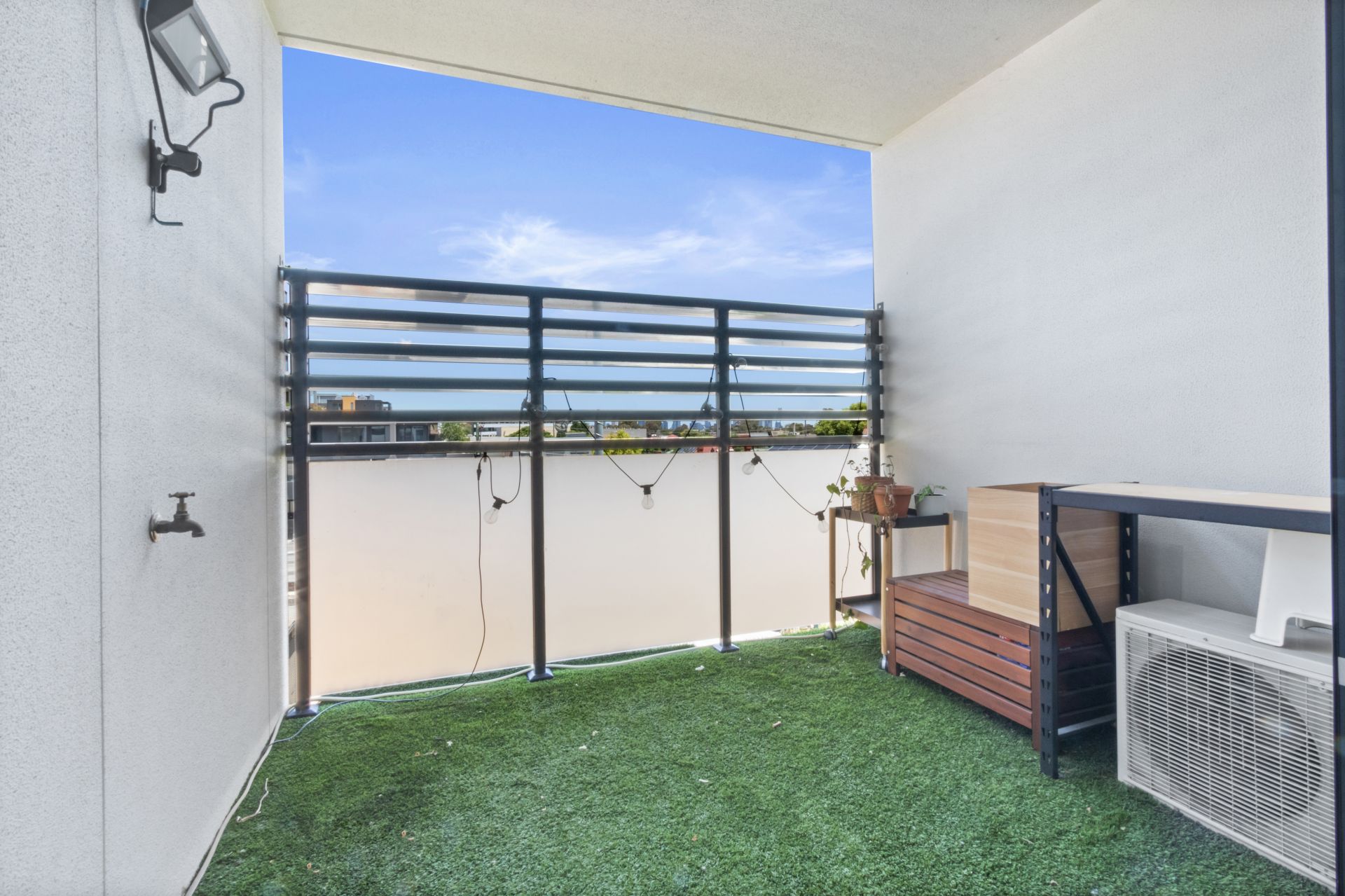 Lux Living in the Heart of Northcote