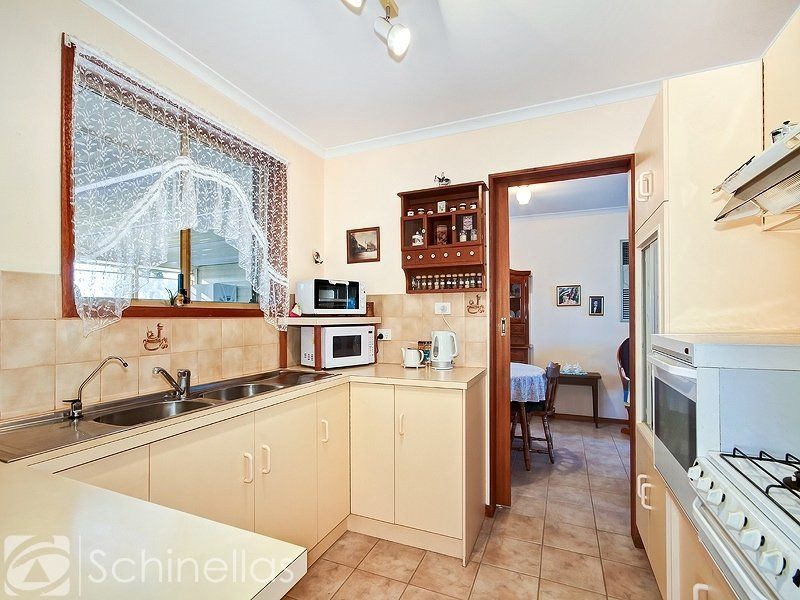 18 Zanoni Crescent, Surrey Downs - Thumbnail 3