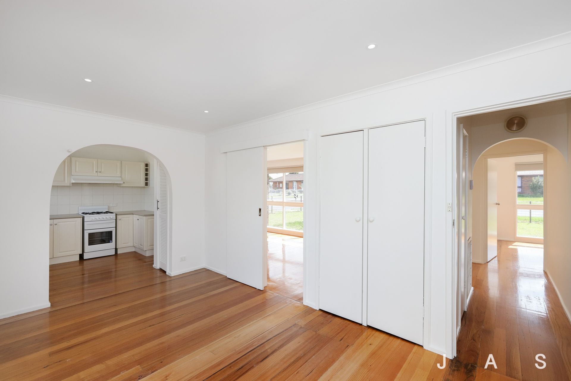 31 Gillespie Road St Albans VIC, St Albans - Thumbnail 5