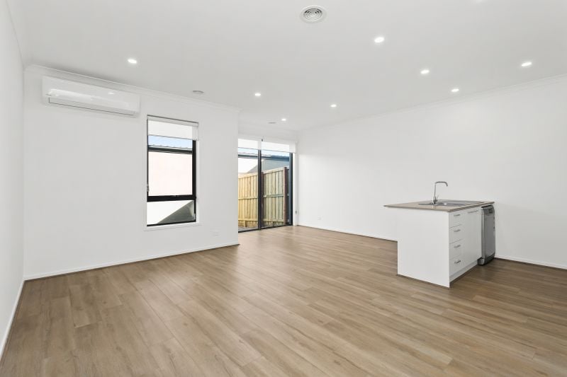 6 Growling Crescent, Wollert