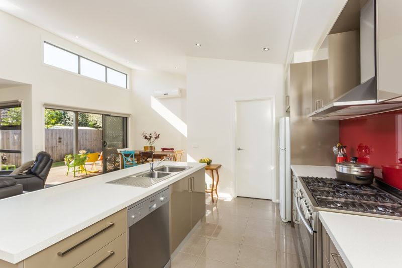 2/11 Watkin Street Ocean Grove VIC, Ocean Grove - Thumbnail 4