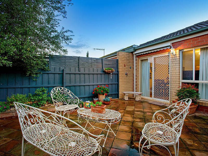 43 Henry Drive, Altona Meadows - Thumbnail 2