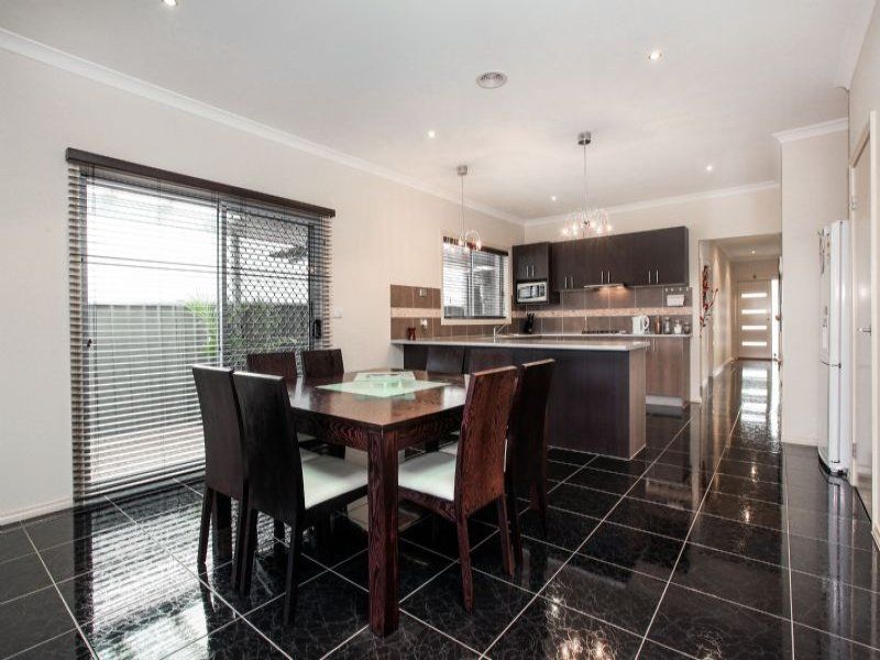 6 Counihan Avenue, Caroline Springs - Thumbnail 5
