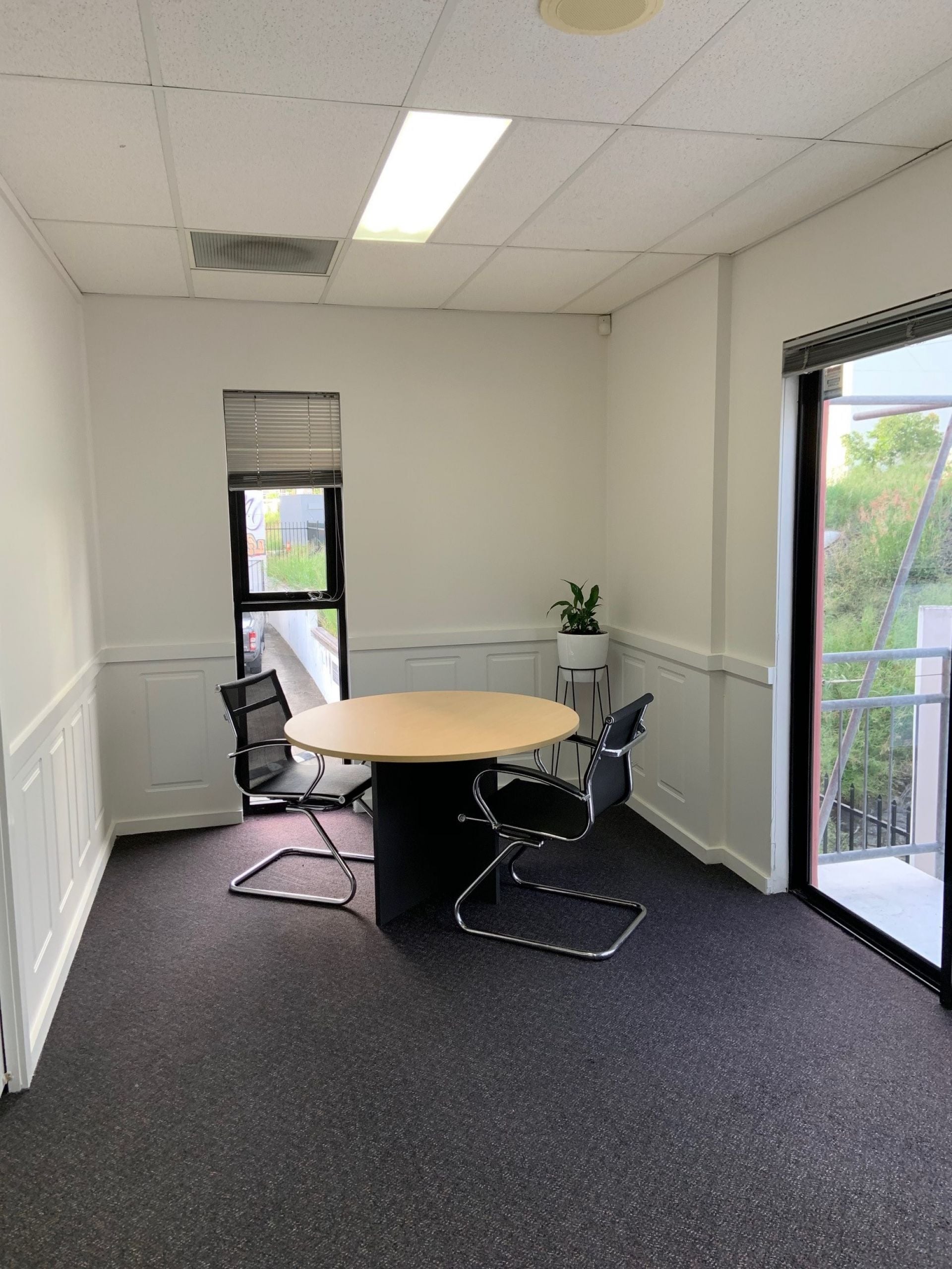 IDEALLY LOCATED OFFICE SPACE IN THE SOUTH BANK PRECINCT!